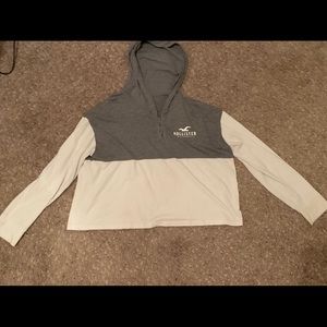 Hollister gray and white hoodie tee